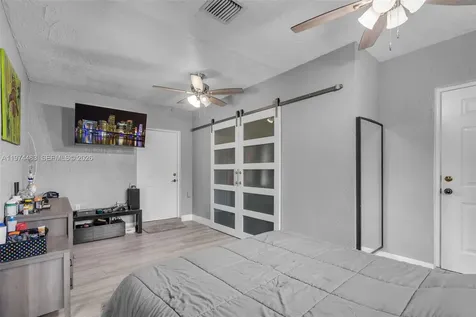 42 W 44th Street Hialeah FL 33012
