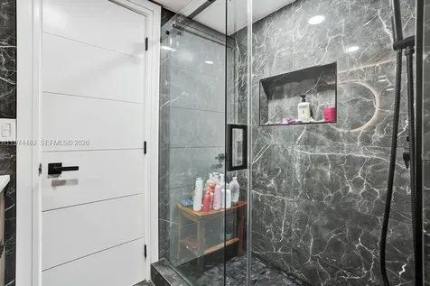 2723 NE 164th Street North Miami Beach FL 33160