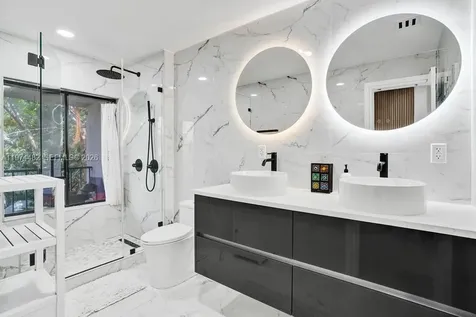 2723 NE 164th Street North Miami Beach FL 33160