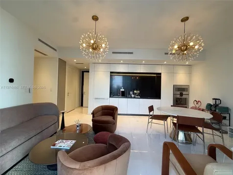 300 Biscayne Blvd Way Miami FL 33131