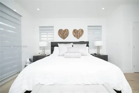10366 NW 68th Terrace Doral FL 33178