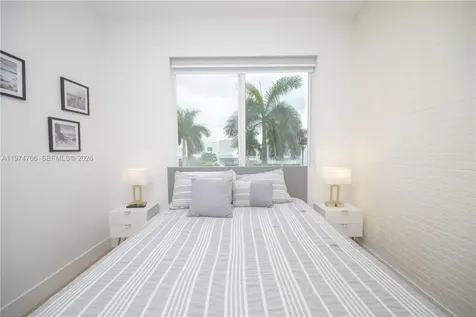 10366 NW 68th Terrace Doral FL 33178