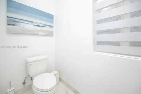 10366 NW 68th Terrace Doral FL 33178