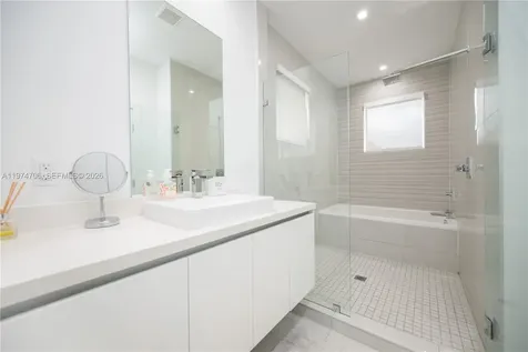 10366 NW 68th Terrace Doral FL 33178