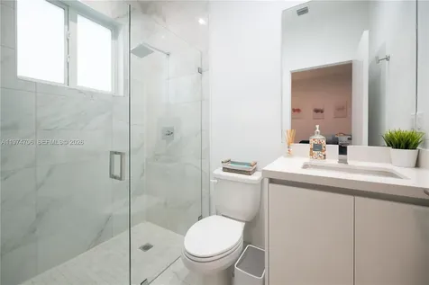 10366 NW 68th Terrace Doral FL 33178