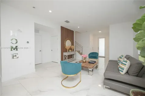 10366 NW 68th Terrace Doral FL 33178