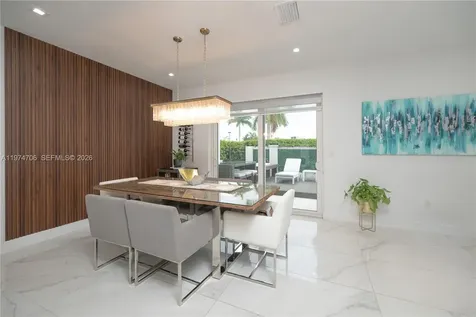10366 NW 68th Terrace Doral FL 33178