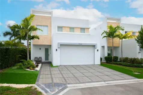 10366 NW 68th Terrace Doral FL 33178