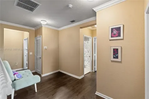 6073 Grand Cypress Circle W Coconut Creek FL 33073