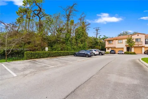 6073 Grand Cypress Circle W Coconut Creek FL 33073
