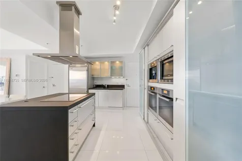 18201 Collins Avenue Sunny Isles Beach FL 33160