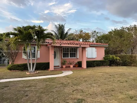 9951 SW 39th Terrace Miami FL 33165