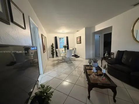 9951 SW 39th Terrace Miami FL 33165