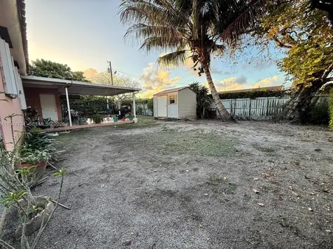 9951 SW 39th Terrace Miami FL 33165