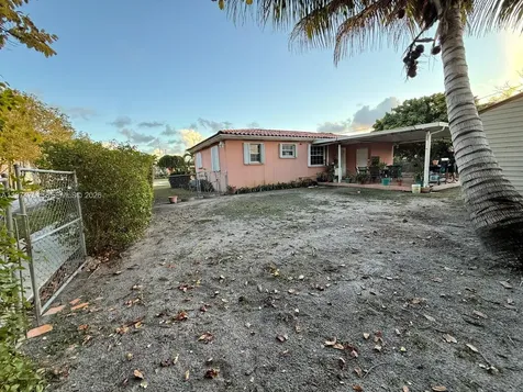 9951 SW 39th Terrace Miami FL 33165