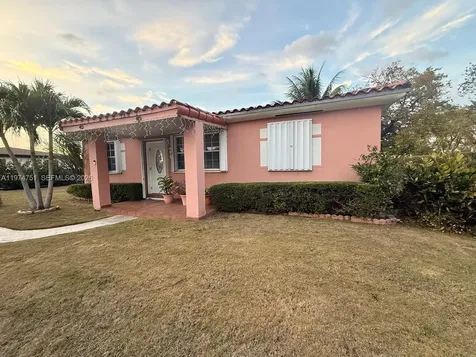 9951 SW 39th Terrace Miami FL 33165