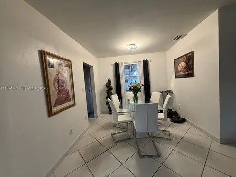 9951 SW 39th Terrace Miami FL 33165