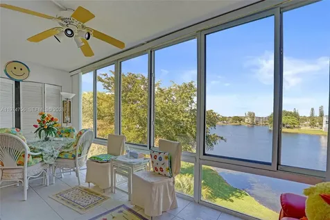 4079 Cambridge D Deerfield Beach FL 33442