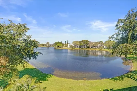 4079 Cambridge D Deerfield Beach FL 33442