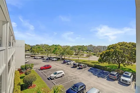 4079 Cambridge D Deerfield Beach FL 33442