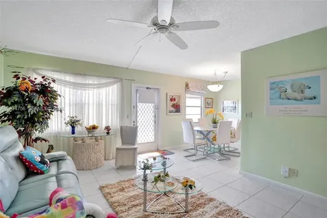4079 Cambridge D Deerfield Beach FL 33442
