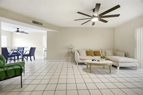 4270 NW 40th Street Lauderdale Lakes FL 33319