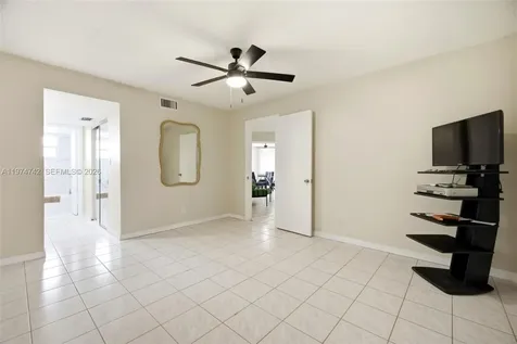 4270 NW 40th Street Lauderdale Lakes FL 33319
