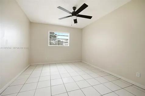 4270 NW 40th Street Lauderdale Lakes FL 33319