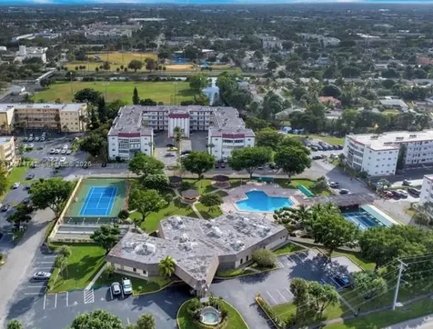 4270 NW 40th Street Lauderdale Lakes FL 33319