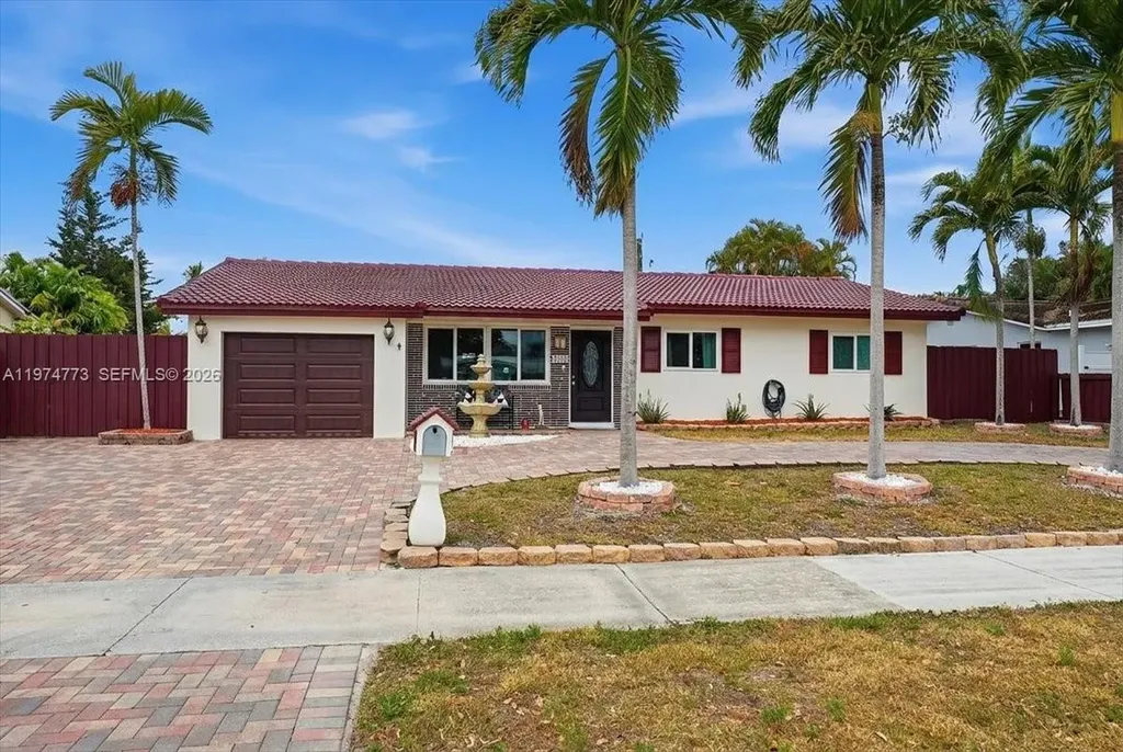 4925 Tyler Street Hollywood FL 33021