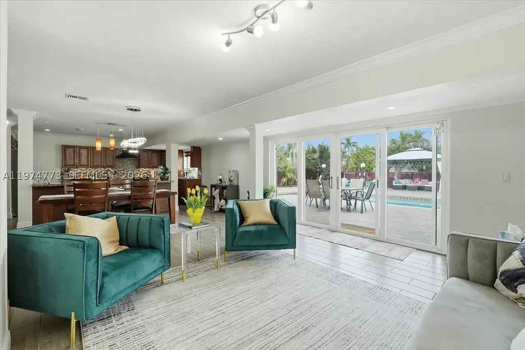 4925 Tyler Street Hollywood FL 33021