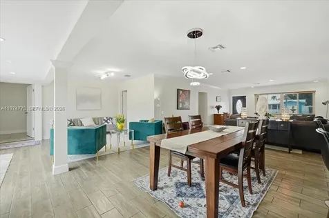 4925 Tyler Street Hollywood FL 33021