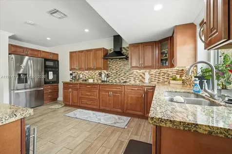 4925 Tyler Street Hollywood FL 33021