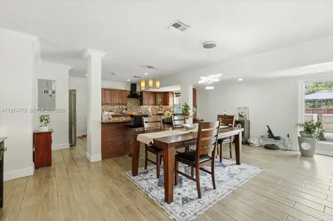 4925 Tyler Street Hollywood FL 33021
