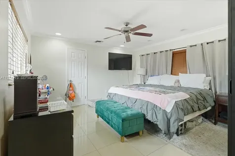 4925 Tyler Street Hollywood FL 33021
