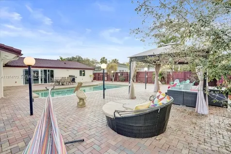 4925 Tyler Street Hollywood FL 33021