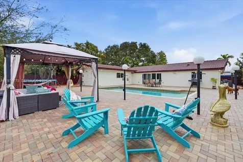 4925 Tyler Street Hollywood FL 33021