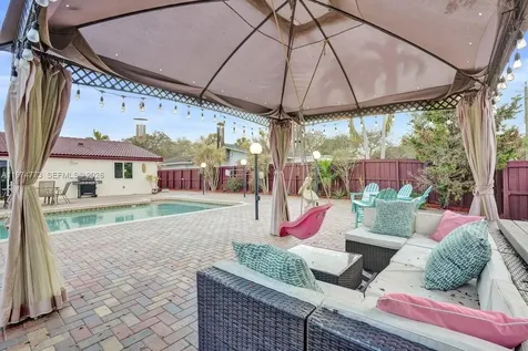 4925 Tyler Street Hollywood FL 33021