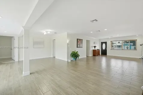 4925 Tyler Street Hollywood FL 33021