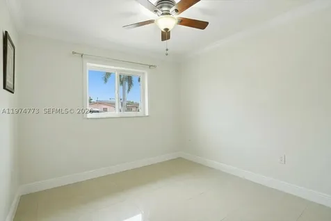 4925 Tyler Street Hollywood FL 33021