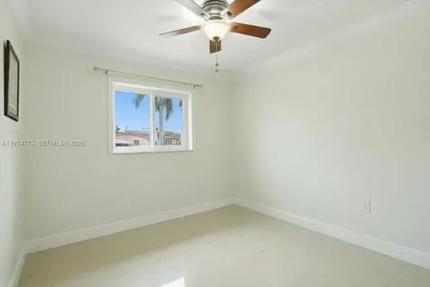 4925 Tyler Street Hollywood FL 33021