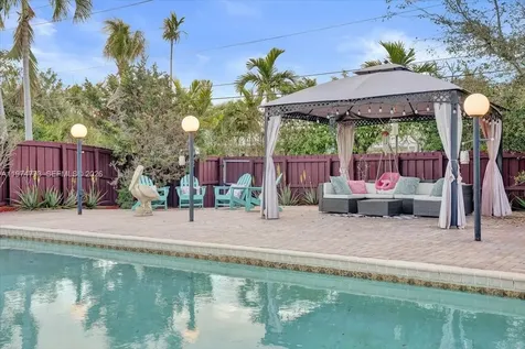 4925 Tyler Street Hollywood FL 33021
