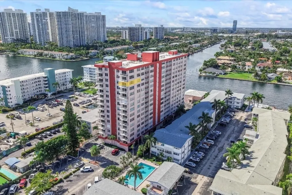 3161 S Ocean Drive Hallandale Beach FL 33009