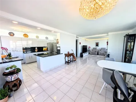 3161 S Ocean Drive Hallandale Beach FL 33009