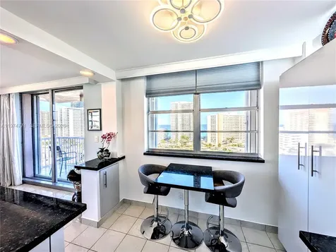 3161 S Ocean Drive Hallandale Beach FL 33009