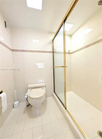 3161 S Ocean Drive Hallandale Beach FL 33009