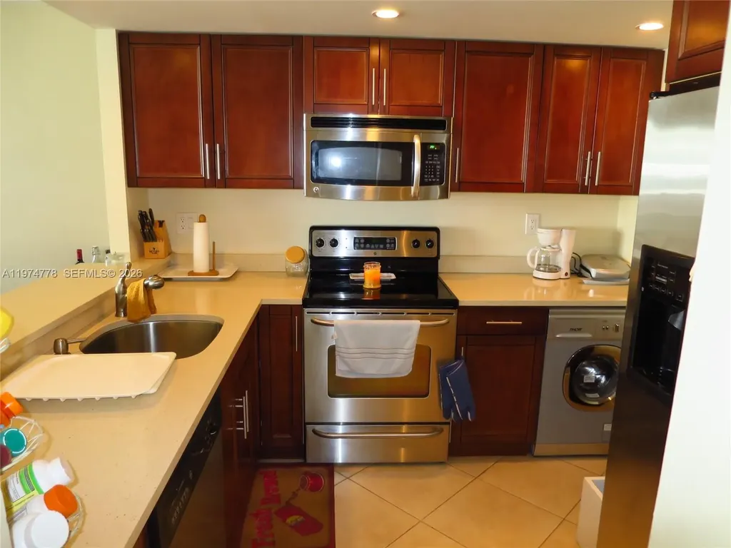 600 NE 36th Street Miami FL 33137