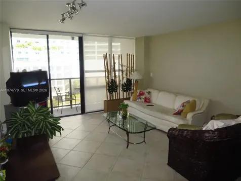 600 NE 36th Street Miami FL 33137