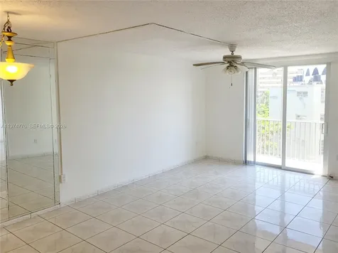 1700 NE 191st Street Miami FL 33179