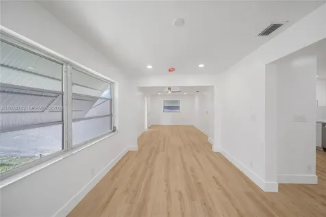 2106 Alfred Drive Boynton Beach FL 33426